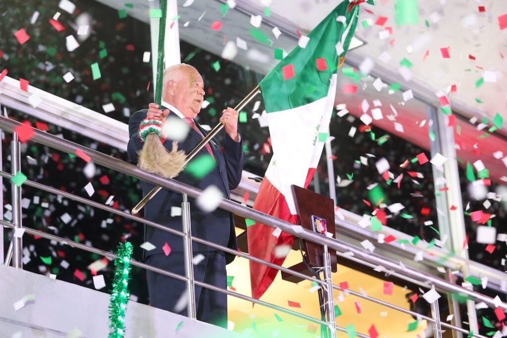 Conmemora Gobernador de BCS 214 aniversario del Grito de Independencia ...