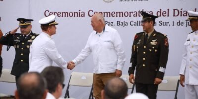Gobernador VCC reconoce aporte de la Marina Nacional con seguridad y bienestar de los sudcalifornianos