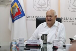 VÍCTOR MANUEL CASTRO COSÍO
