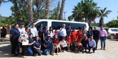 Entrega VMC vehículo al Centro de Atención Múltiple de Todos Santos