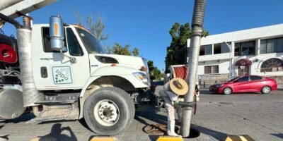 Refuerza OOMSAPAS jornada de mantenimiento preventivo en el Malecón de La Paz