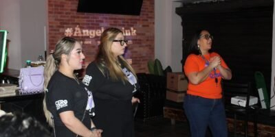 Capacita IMM La Paz a personal de bares para proteger a las mujeres durante el Carnaval