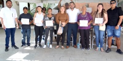 Realiza Christian Agúndez entrega de 15 apoyos asistenciales a familias cabeñas