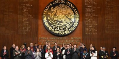 Refrenda Víctor Castro compromiso con la Constitución y la Cuarta Transformación