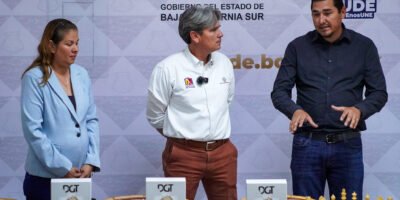 Entrega INSUDE tableros especializados para modernizar el ajedrez en BCS