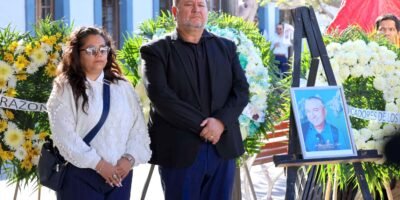 Rinden homenaje póstumo al periodista José Guadalupe Ortiz Valle en Los Cabos