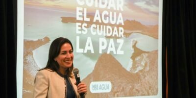 BURÓ POLÍTICO/ LA PAZ : “MÁS AGUA” / Ariel Vilchis