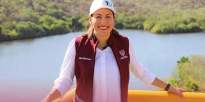 BURÓ POLÍTICO/ MILENA ¡PROYECCIÓN! / Ariel Vilchis