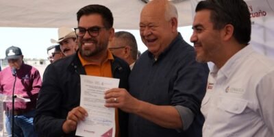 Entrega Víctor Castro obras de riego a productores agrícolas de Comondú