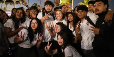 Encabezó Milena Quiroga conversatorio con jóvenes paceños sobre la libertad y el respeto