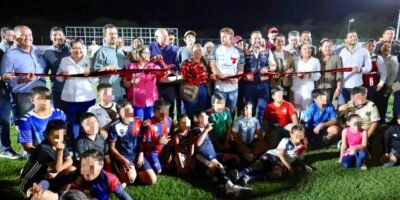 Inaugura Christian Agúndez Multideportivo “La Bombonera” en Caduaño