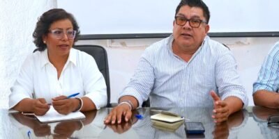 Continúan autoridades diálogo con la colonia Fundadores de Los Cabos