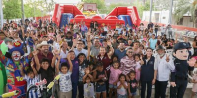 Realizan Festival del Día de la Niñez en la colonia Lázaro Cardenas en La Paz