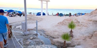 Descarta Ayuntamiento de Los Cabos riesgo sanitario en Playa Chileno