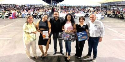 Reconoce Christian Agúndez labor de maestras y maestros de Los Cabos
