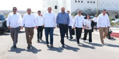 Entrega Víctor Castro nueva infraestructura de tecnologías digitales en UABCS