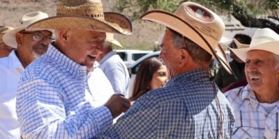 Celebra Víctor Castro la identidad regional en el Festival del Cabrito