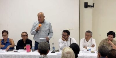 Confirma Víctor Castro abrogación del decreto de puerto de altura en Loreto