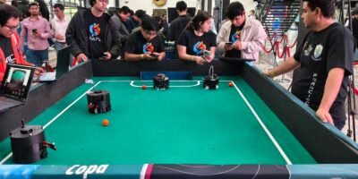 Equipo de la UABCS se coloca entre los mejores del país en torneo de robótica