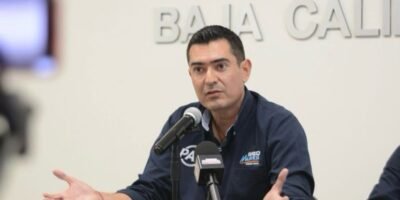 BURÓ POLÍTICO/ ¿DIRIGENTE O ASPIRANTE?/ Ariel Vilchis