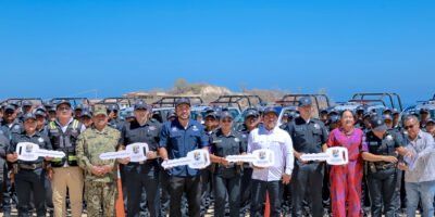 Entrega Christian Agúndez 30 nuevas patrullas para reforzar la seguridad en Los Cabos