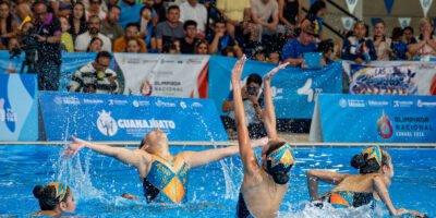 Deportistas logran cuarto lugar en natación artística en la Olimpiada Nacional
