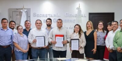 Encabeza Saúl González firma de convenio con Santander; se estiman más de 5 mil becas