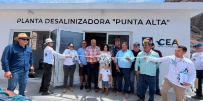 Entrega Víctor Castro a familias de Punta Alta con nueva planta desalinizadora