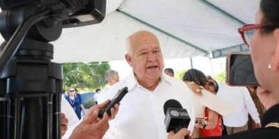 Promueve Víctor Castro paternidad activa mediante campaña “Acamanchi con mi Apá”