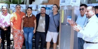 Entrega Ayuntamiento de Los Cabos apoyos por más de 300 mil pesos a 49 emprendedores