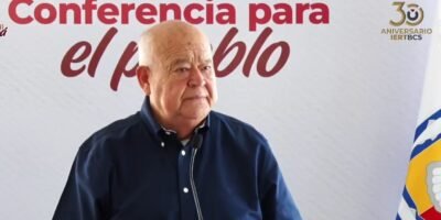 Víctor Castro reitera diálogo tras manifestación de trabajadores de la salud en La Paz