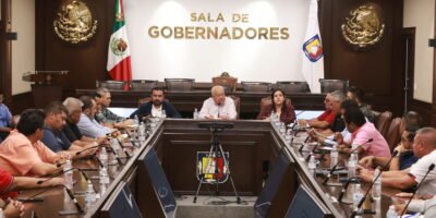 Sostuvo gobernador Víctor Castro reunión con transportistas de Los Cabos