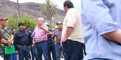 Anuncia Víctor Castro nuevas viviendas para familias damnificadas de Comondú