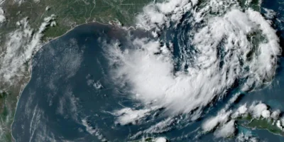 Huracán Fausto se intensifica en el Pacífico; podría generar lluvias en BCS