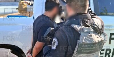 FGR realiza cateo en La Paz; detienen a un hombre y aseguran narcóticos