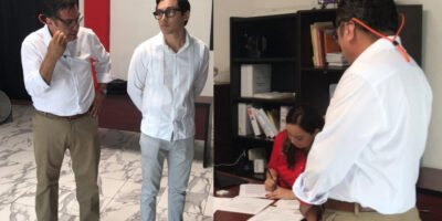 Ricardo del Río se registra como aspirante del PRI en BCS