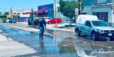 Suspende venta de alimentos en zonas con escurrimientos de aguas negras en La Paz