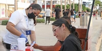 Amplía módulos de detección de enfermedades cardiovasculares en el malecón de La Paz