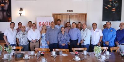 Sector productivo y gobierno deben trabajar unidos para el desarrollo: Saúl González