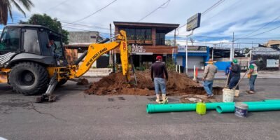 Atienden socavón registrado en calles del centro de La Paz