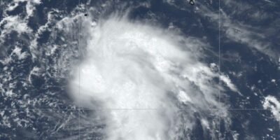 Se forma la depresión tropical 14-E al suroeste de Los Cabos; prevén que evolucione a tormenta tropical