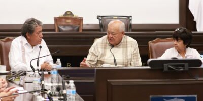 Encabeza Víctor Castro seguimiento al Programa de Vivienda para el Bienestar en BCS