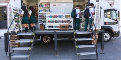 Llega a Baja California Sur el «Librobús»; ofrecerá más de 10 mil libros