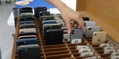 Buscan regular el uso de celulares en escuelas públicas y privadas de Baja California Sur